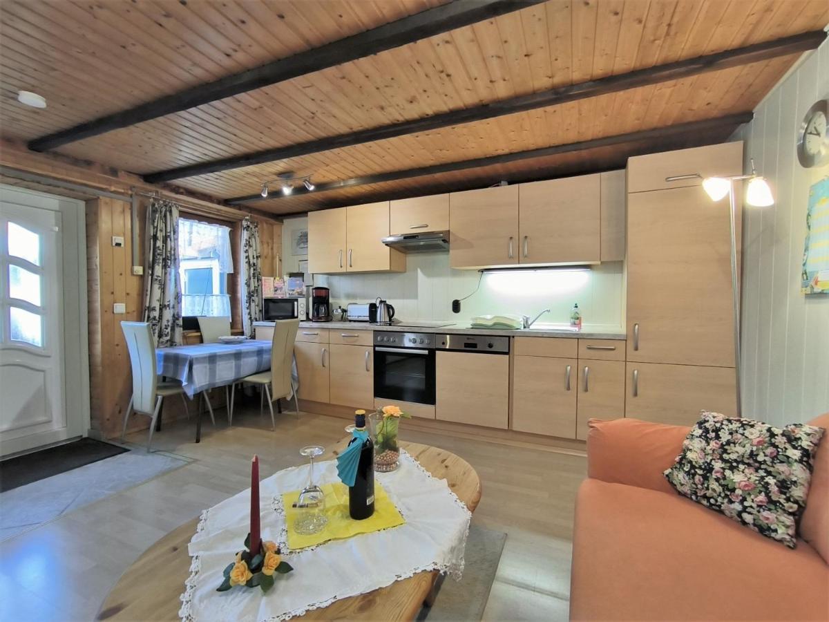 Ferienwohnung Mohnkopf - Unterkunft Fuer 2 Bis 3 Personen Mit Terrasse Jerrishoe Exterior foto